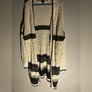 Black and white thick netted cardigan